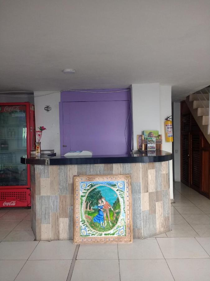 Hostal Fareb Cartagena Exterior photo
